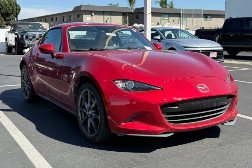 2017 Mazda MX-5 Miata RF Miata Grand Touring photo 1