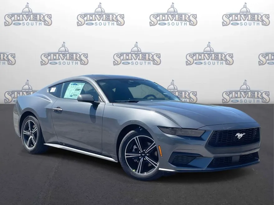 2025 Ford Mustang EcoBoost photo 1