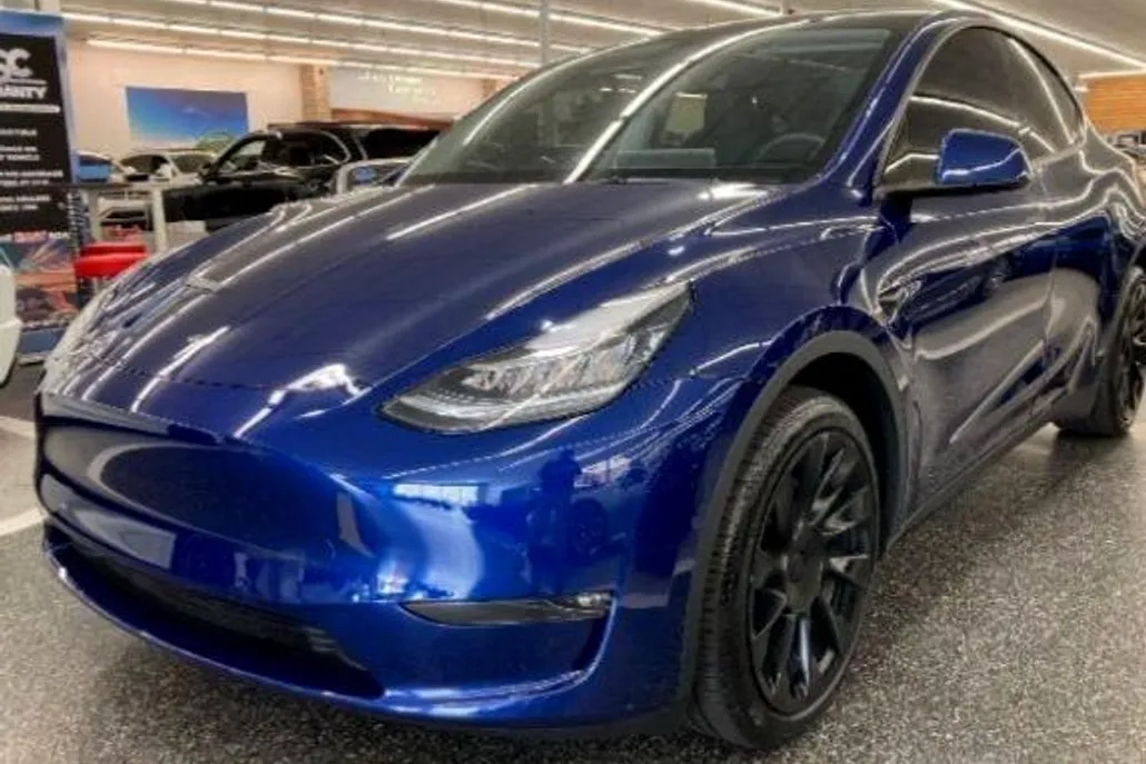 2021 Tesla Model Y Long Range photo 1