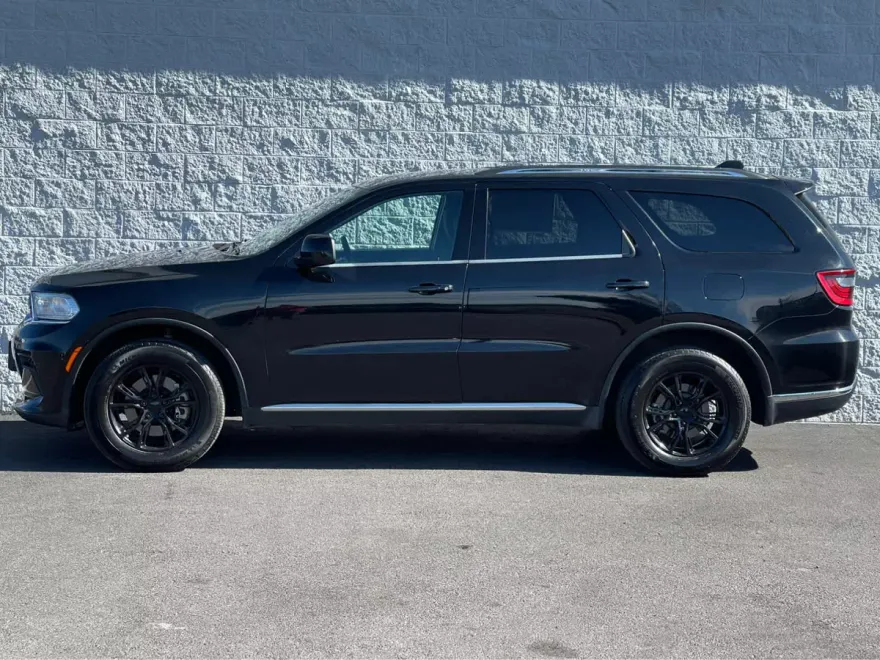 2023 Dodge Durango SXT photo 1