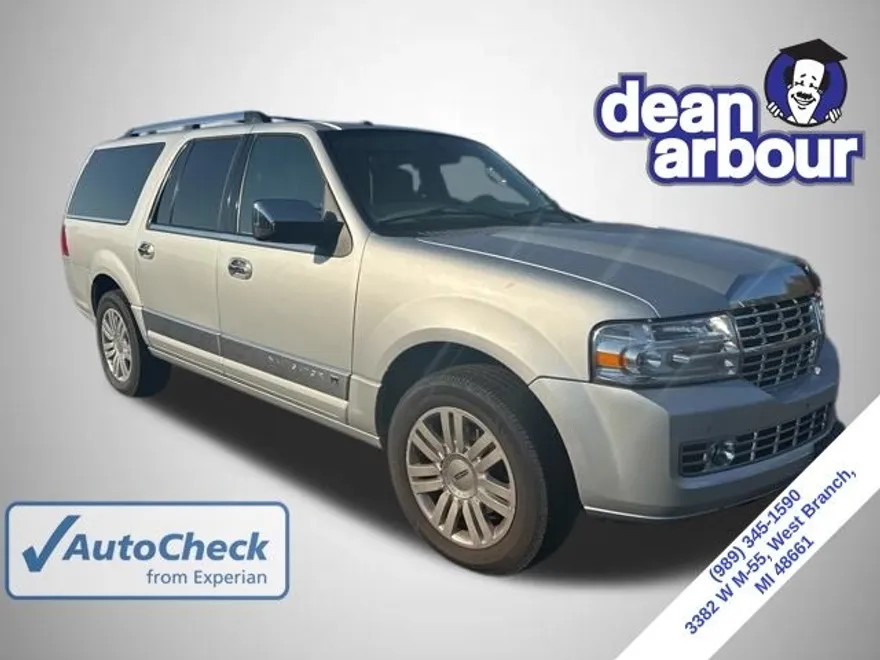 2013 Lincoln Navigator L Base photo 1