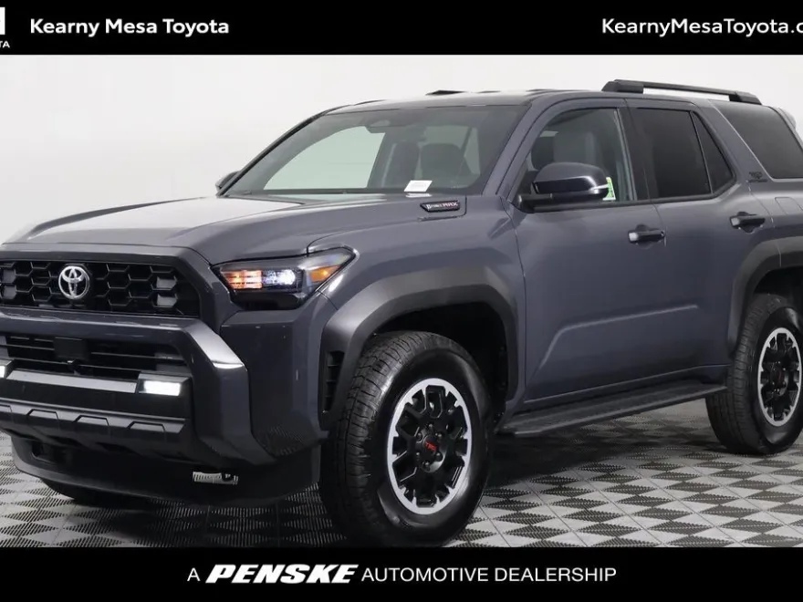2025 Toyota 4Runner TRD Off-Road photo 1