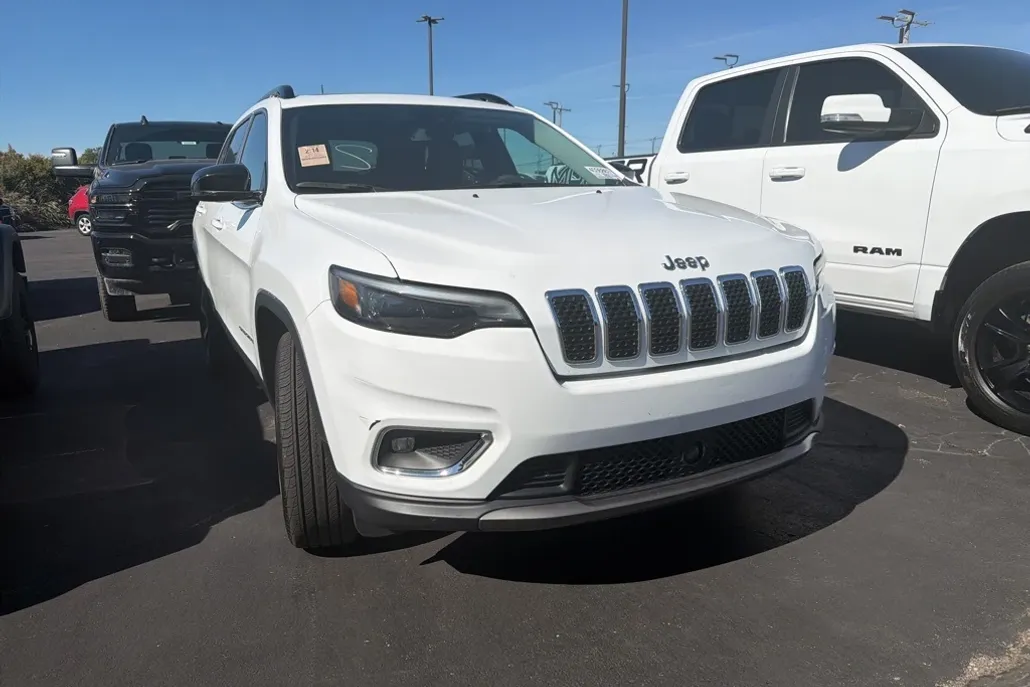 2022 Jeep Cherokee Limited photo 1