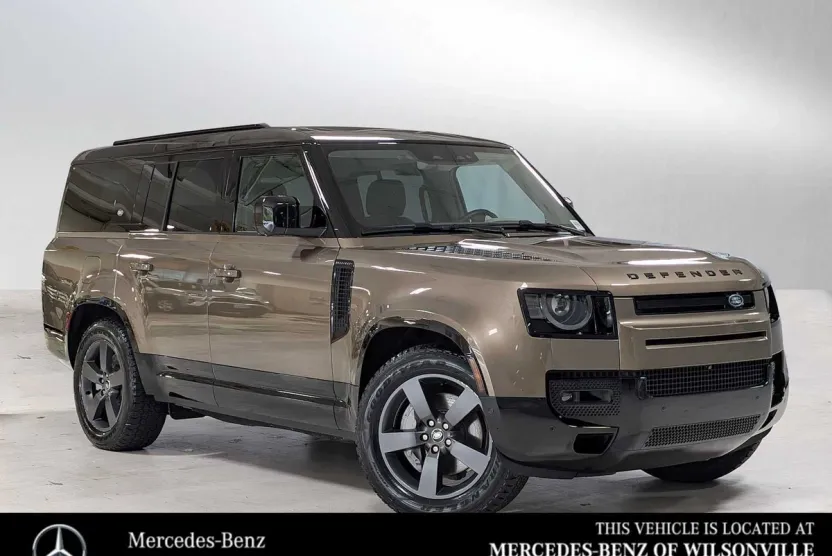 2024 Land Rover Defender X-Dynamic SE photo 1