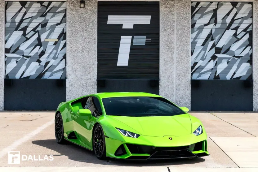 2022 Lamborghini Huracan Evo Coupe photo 1