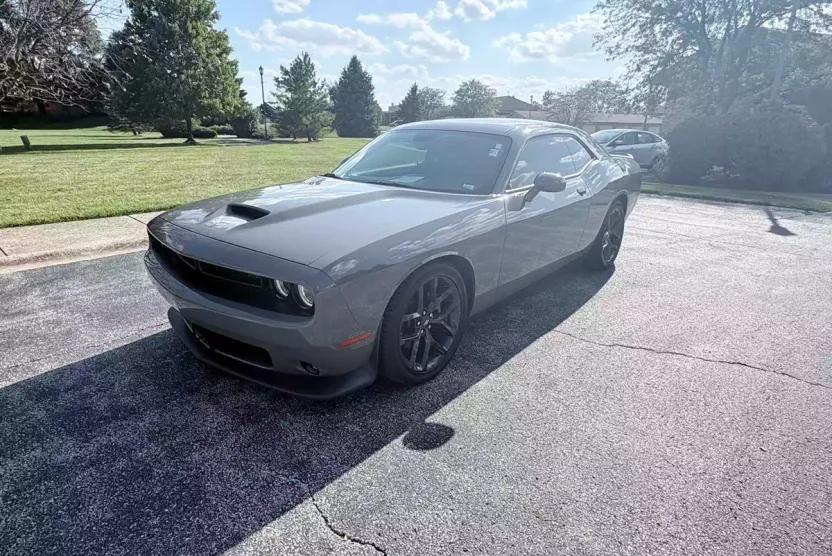 2023 Dodge Challenger GT photo 1