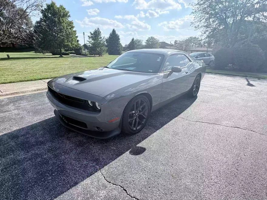 2023 Dodge Challenger GT photo 1