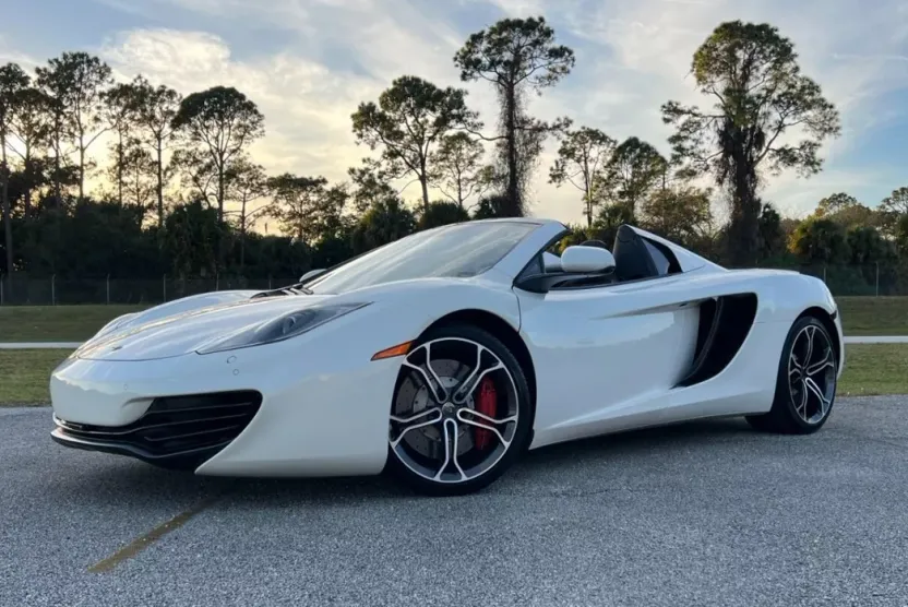 2013 Mclaren MP4-12C photo 1