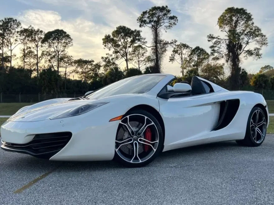 2013 Mclaren MP4-12C photo 1