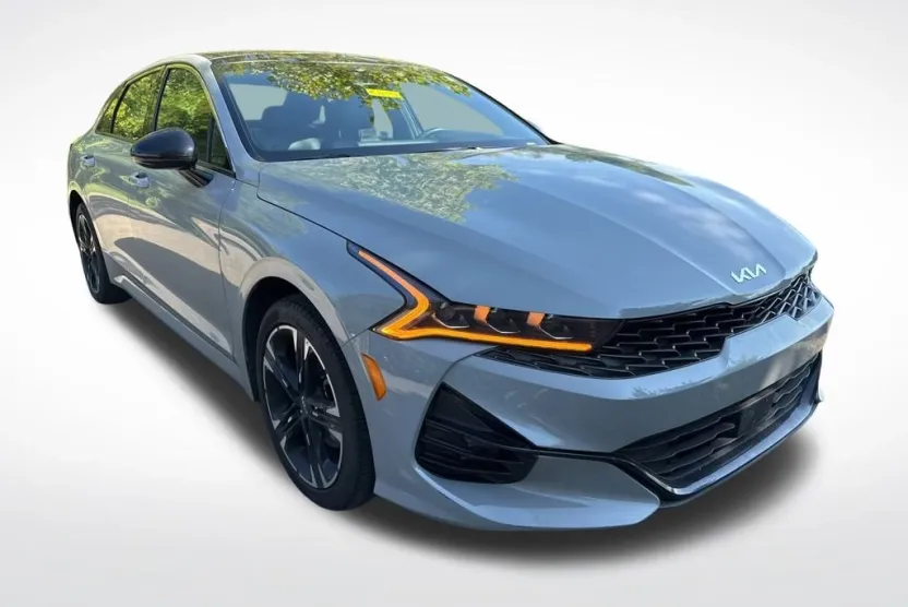2024 Kia K5 GT-Line photo 1
