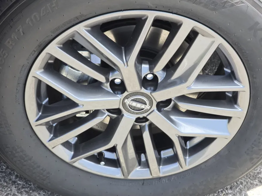 2025 Nissan Rogue S photo 1