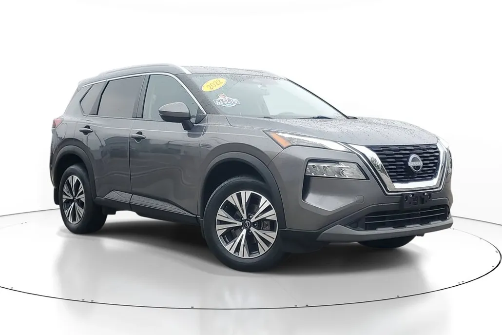 2022 Nissan Rogue SV photo 1