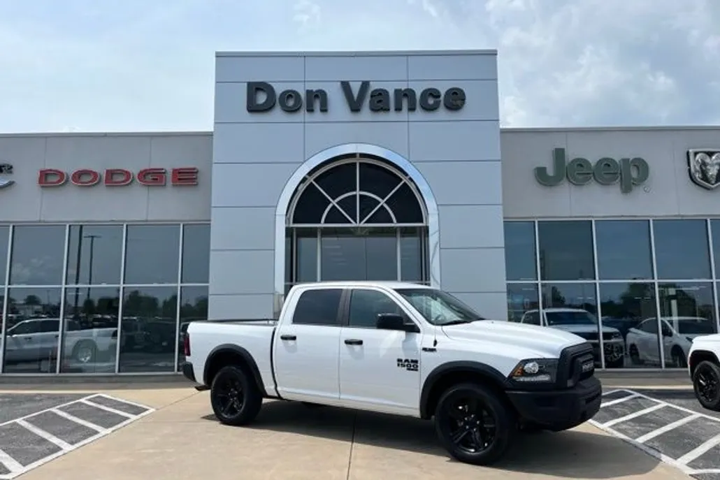 2024 Ram 1500 Classic Warlock photo 1