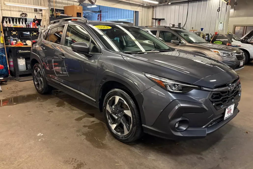 2025 Subaru Crosstrek Limited photo 1