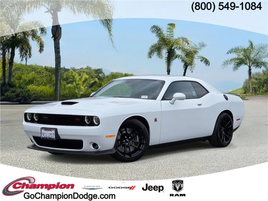 2022 Dodge Challenger R/T Scat Pack photo 1