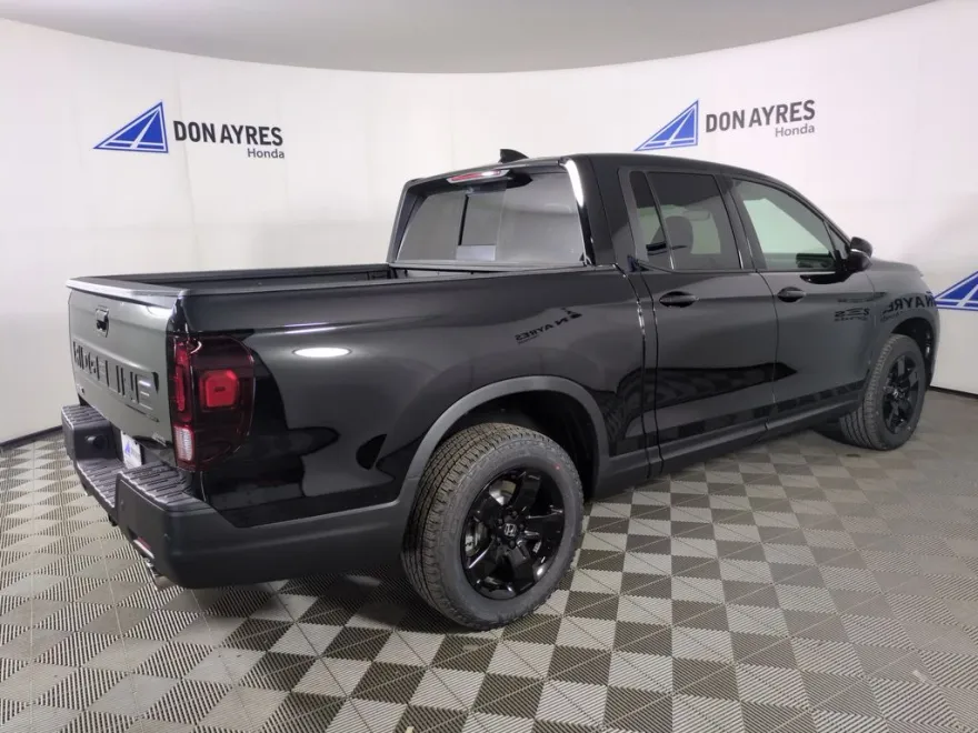 2025 Honda Ridgeline Black Edition photo 1