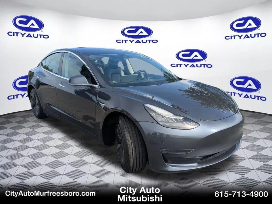 2019 Tesla Model 3 Long Range photo 1