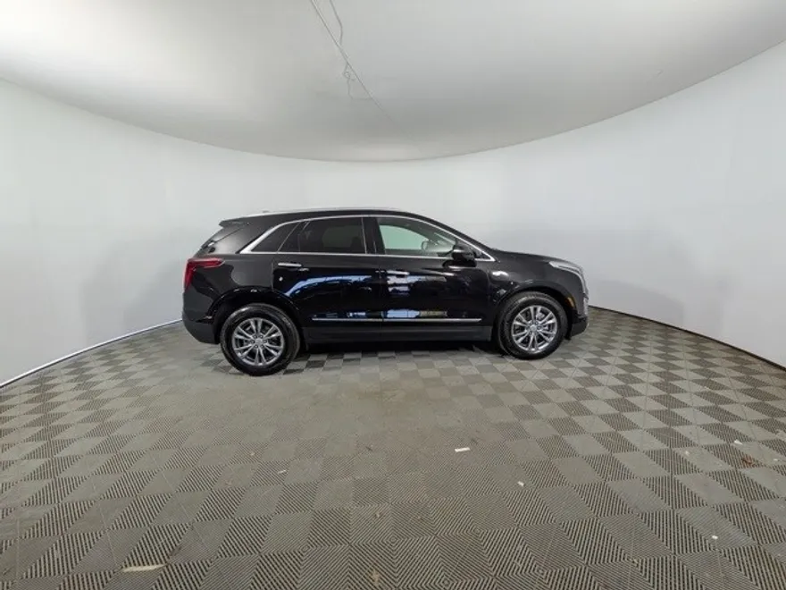 2023 Cadillac XT5 Premium Luxury photo 1