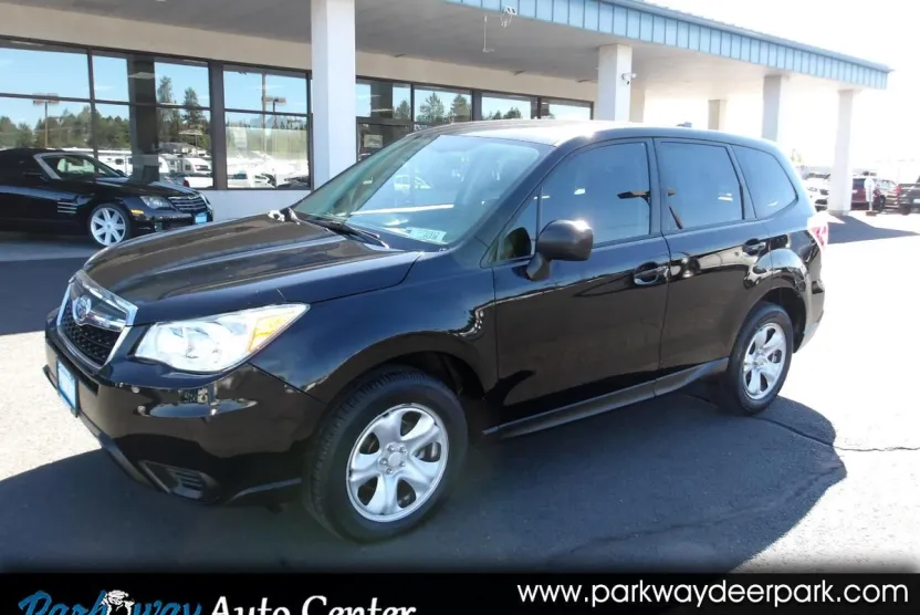 2016 Subaru Forester 2.5i photo 1