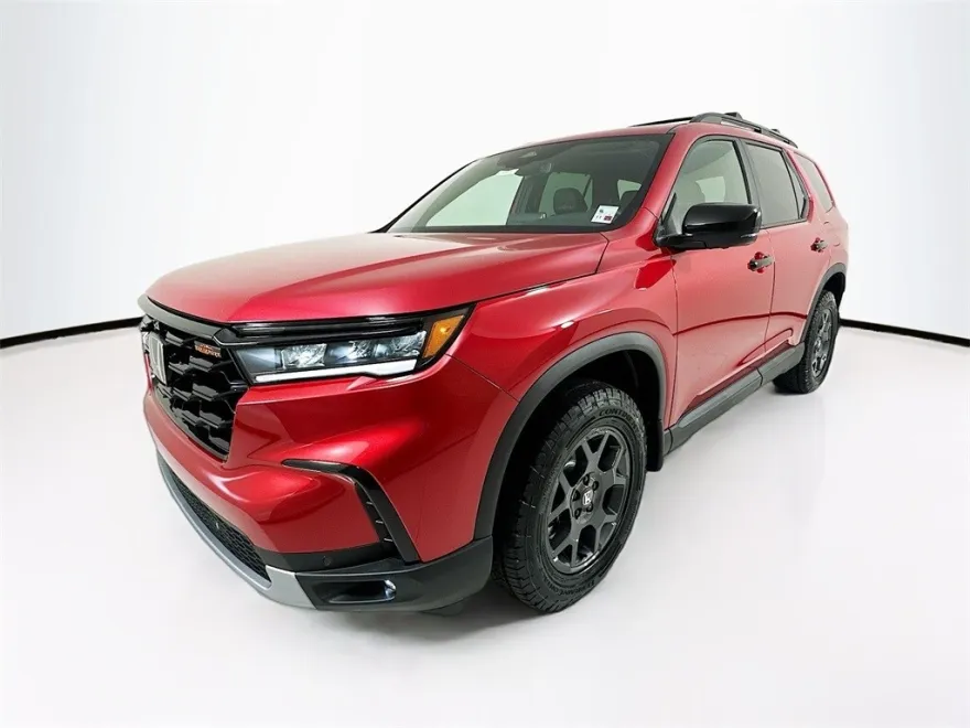 2025 Honda Pilot TrailSport photo 1