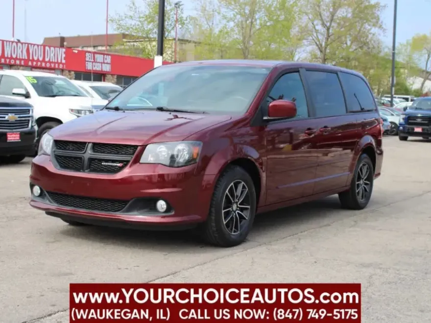 2017 Dodge Grand Caravan SXT photo 1