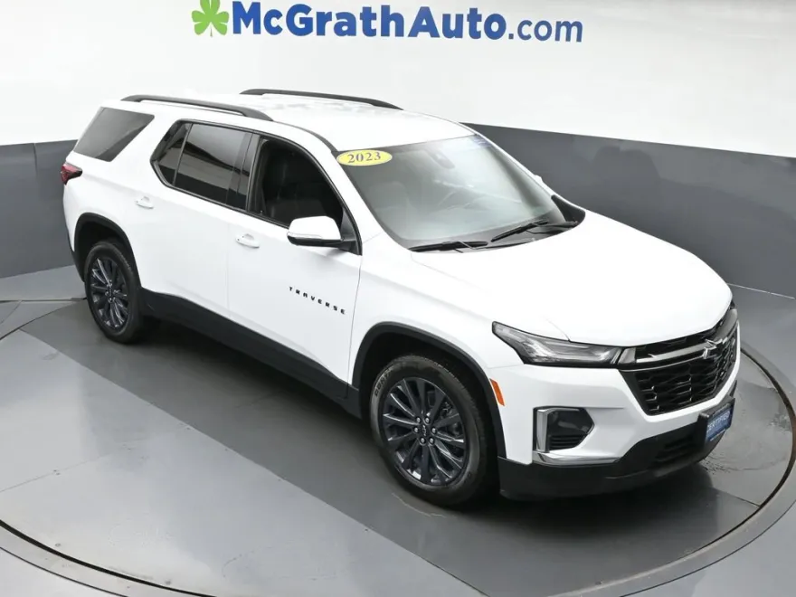 2023 Chevrolet Traverse RS photo 1