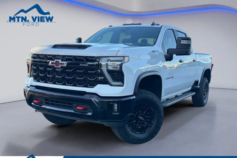 2024 Chevrolet Silverado 2500HD ZR2 photo 1