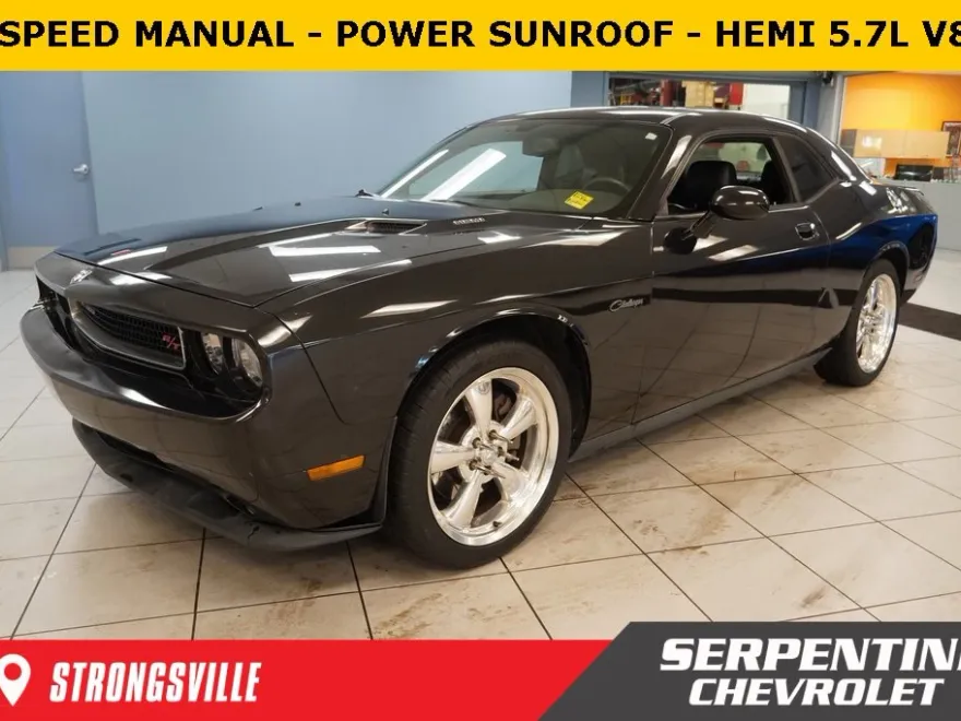 2010 Dodge Challenger R/T photo 1