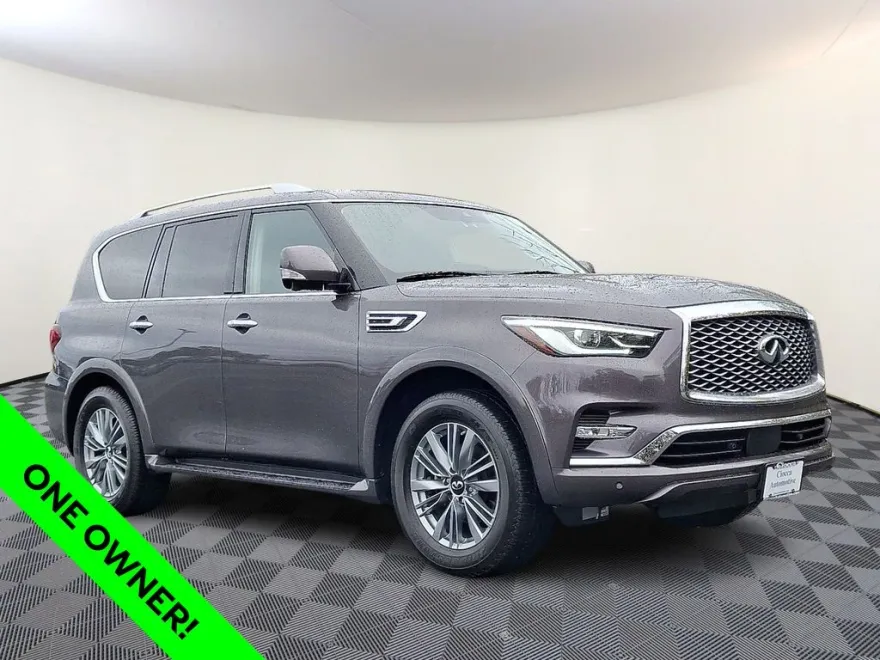 2022 Infiniti QX80 Luxe photo 1