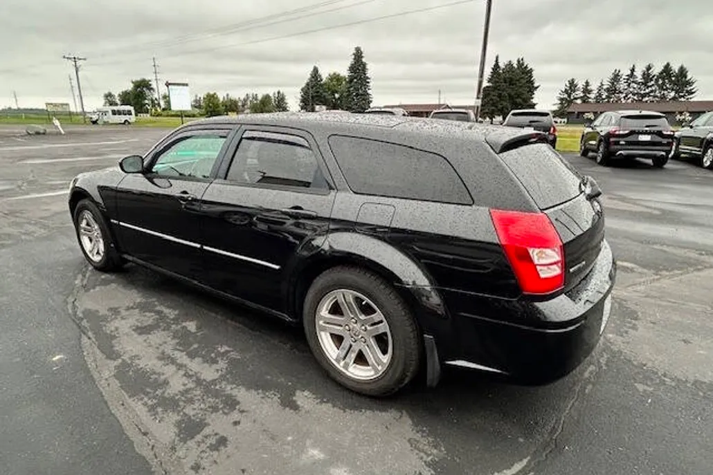2006 Dodge Magnum RT photo 1