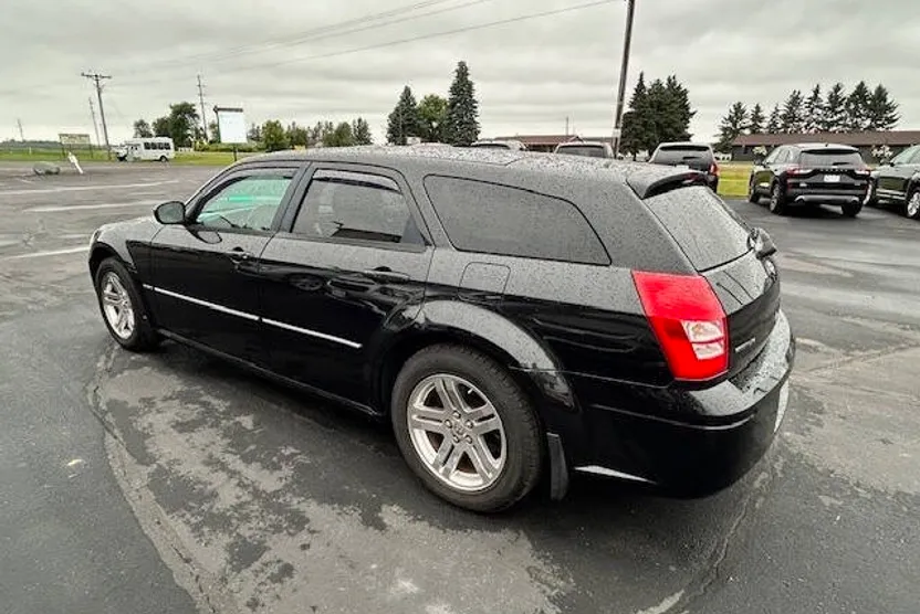 2006 Dodge Magnum RT photo 1