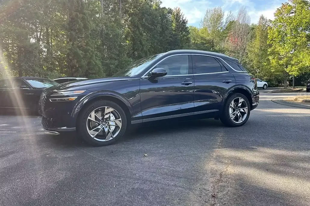 2025 Genesis Electrified GV70 Advanced photo 1