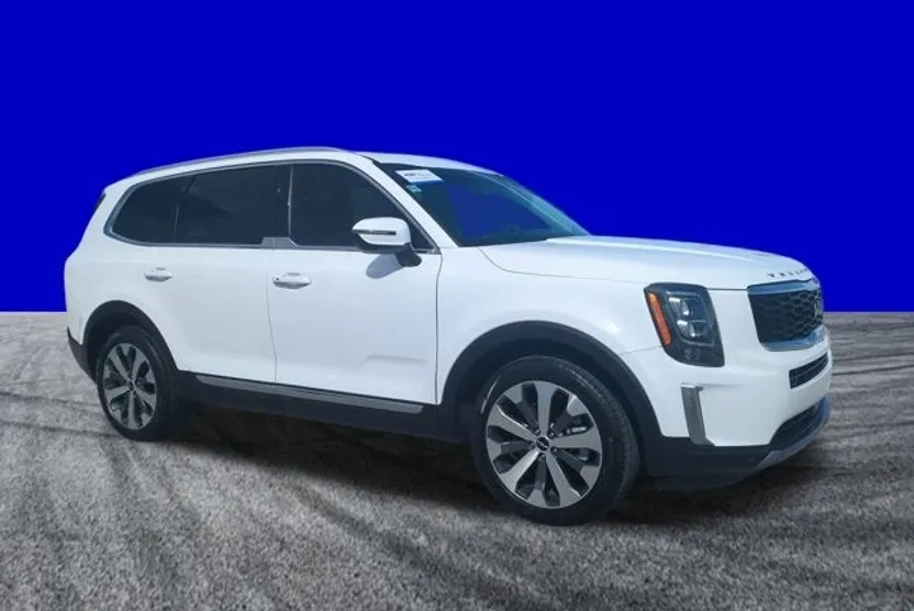 2022 Kia Telluride EX photo 1