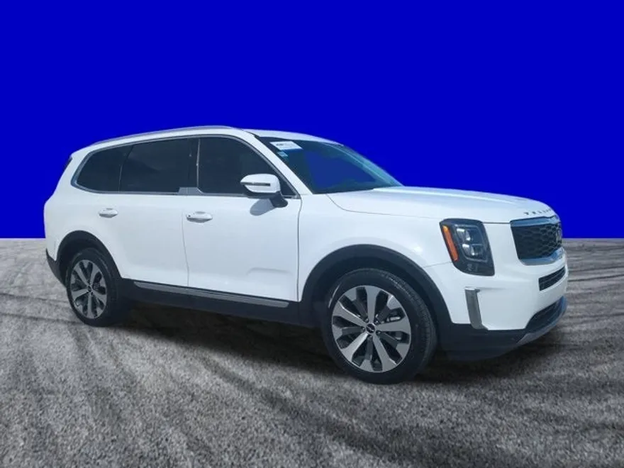 2022 Kia Telluride EX photo 1