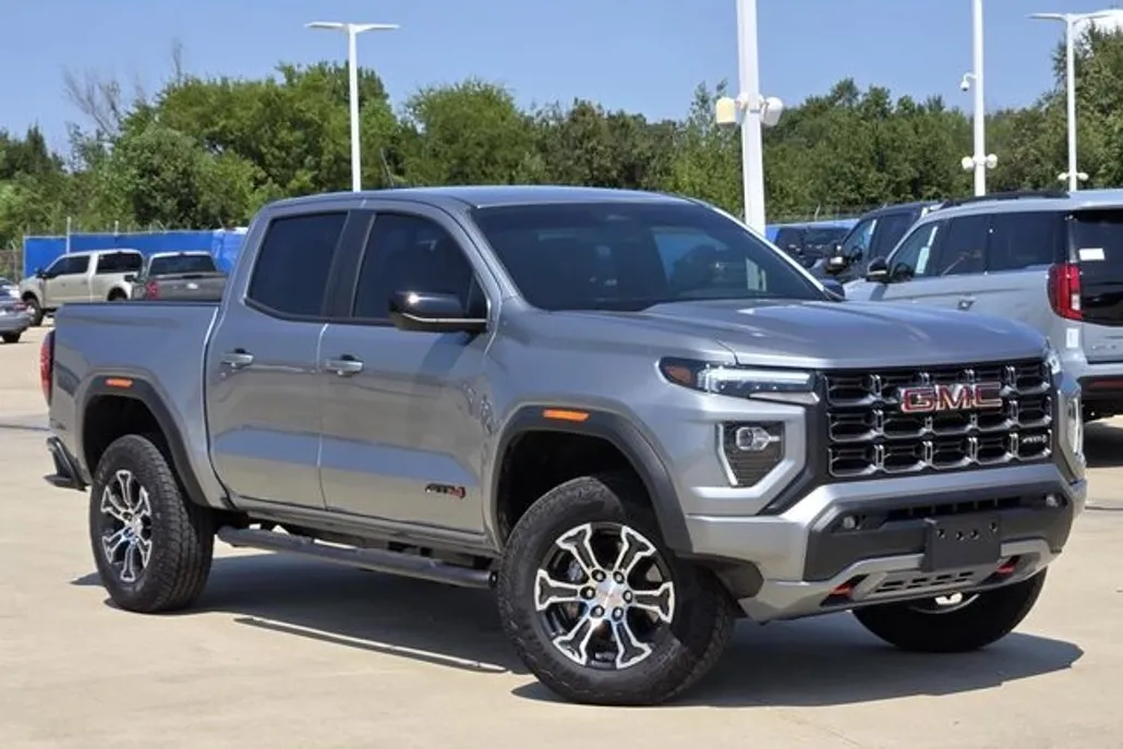2025 Gmc Canyon AT4 photo 1
