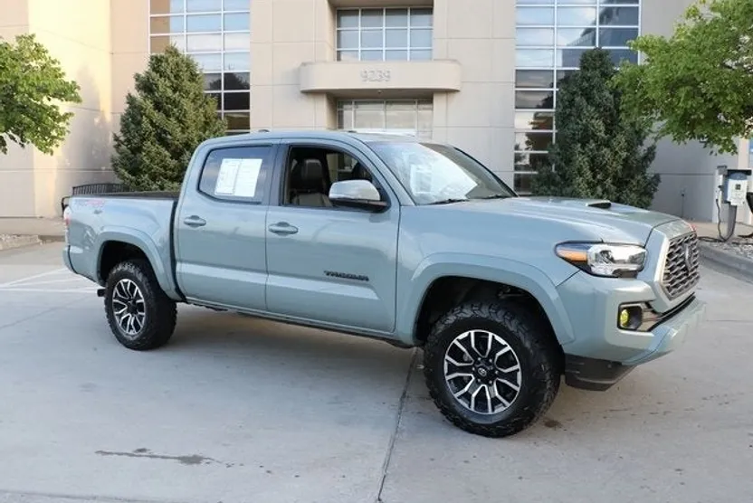 2022 Toyota Tacoma TRD Sport V6 photo 1