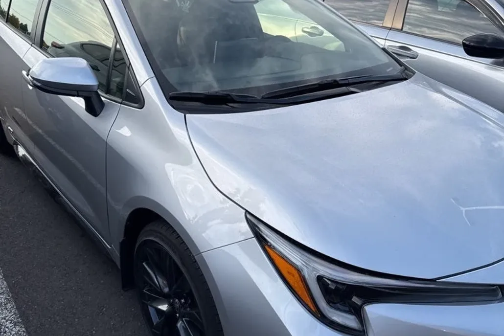 2025 Toyota Corolla Hybrid SE photo 1