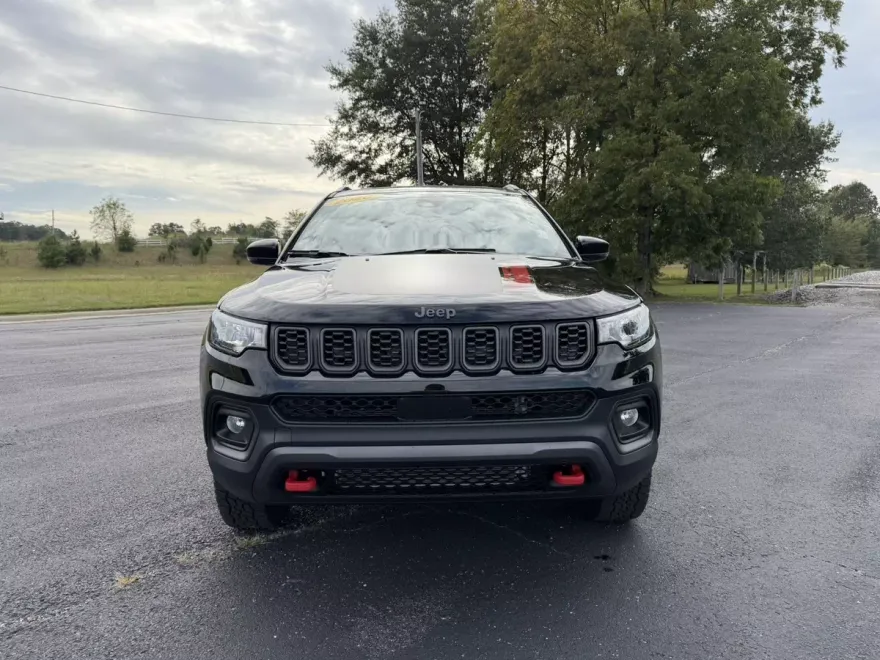 2026 Jeep Compass Trailhawk Sport photo 1