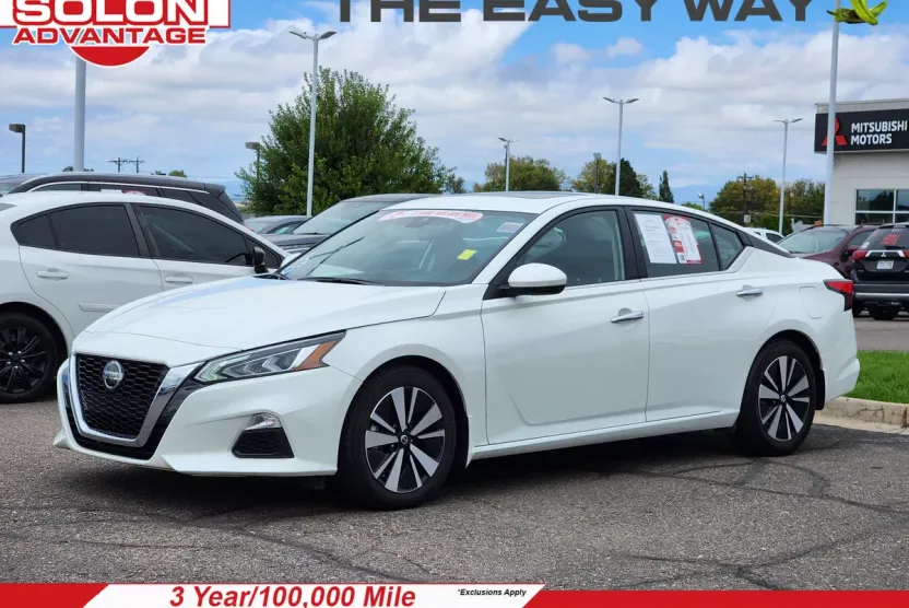 2022 Nissan Altima 2.5 SV photo 1