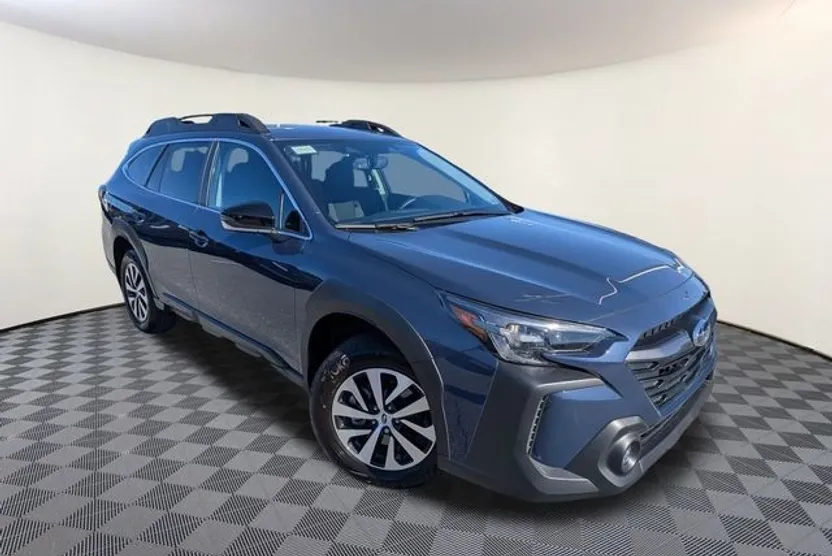 2025 Subaru Outback Premium photo 1