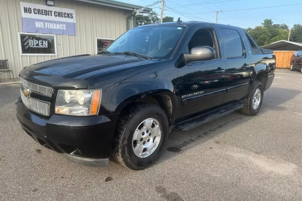 2007 Chevrolet Avalanche LS photo 1