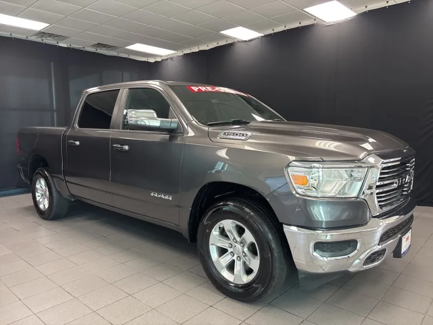 2024 Ram 1500 Laramie photo 1