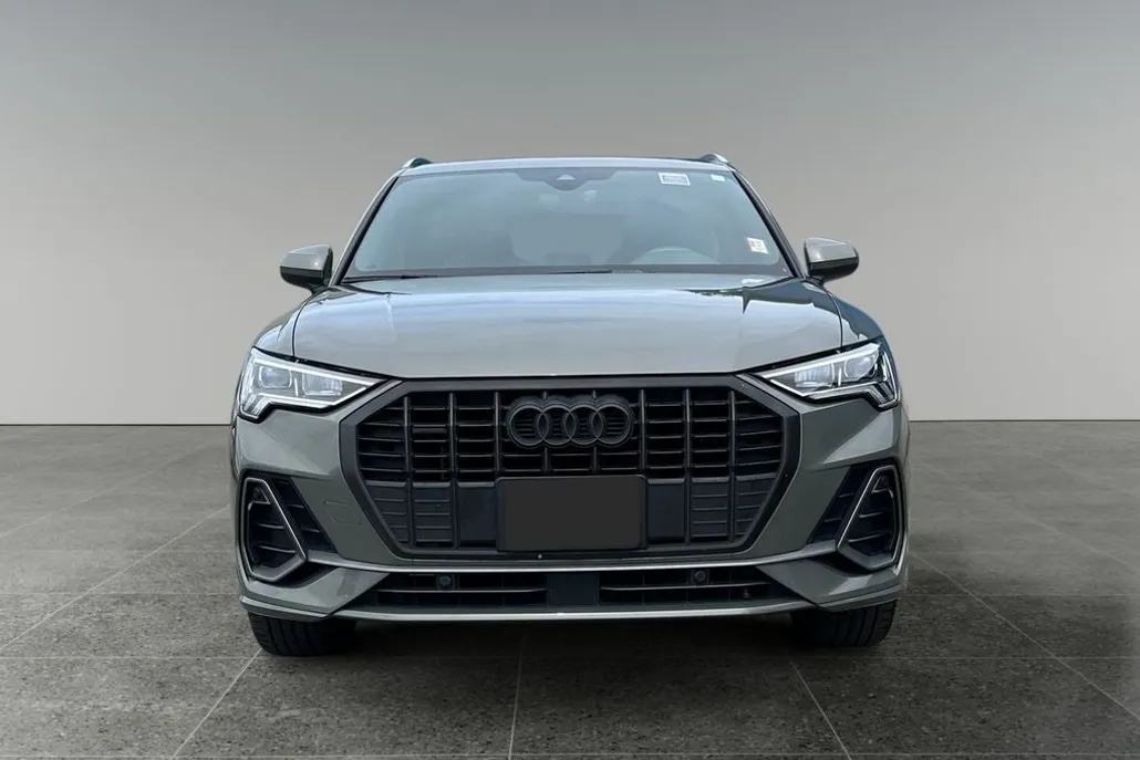 2020 Audi Q3 Premium Plus S line photo 1