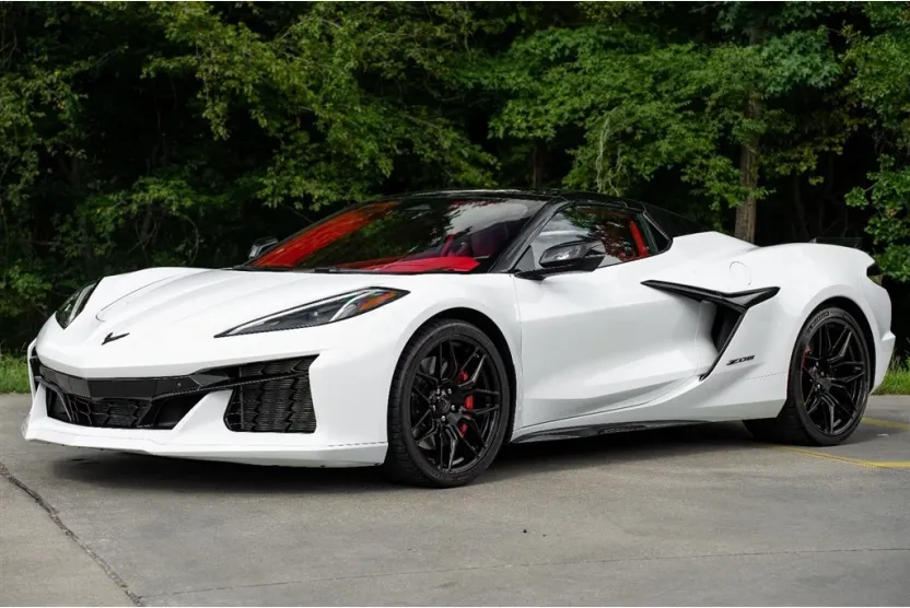 2024 Chevrolet Corvette Z06 Convertible 3LZ photo 1