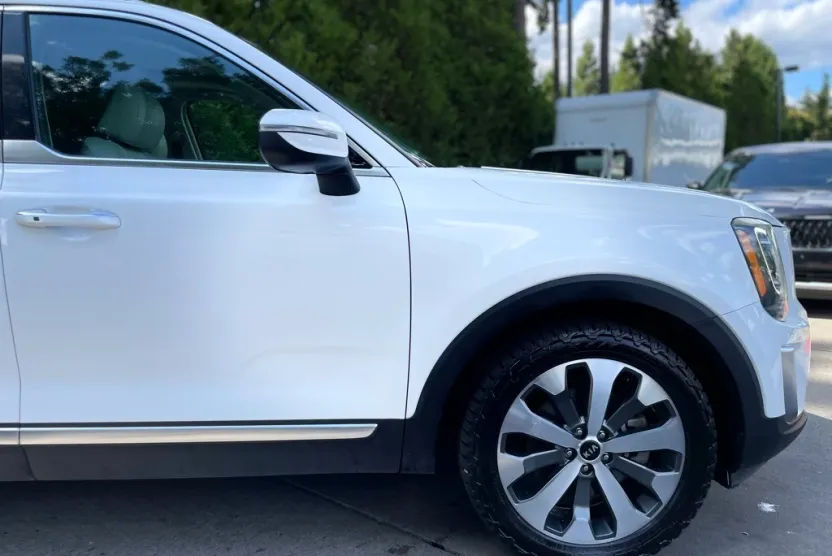 2020 Kia Telluride S photo 1