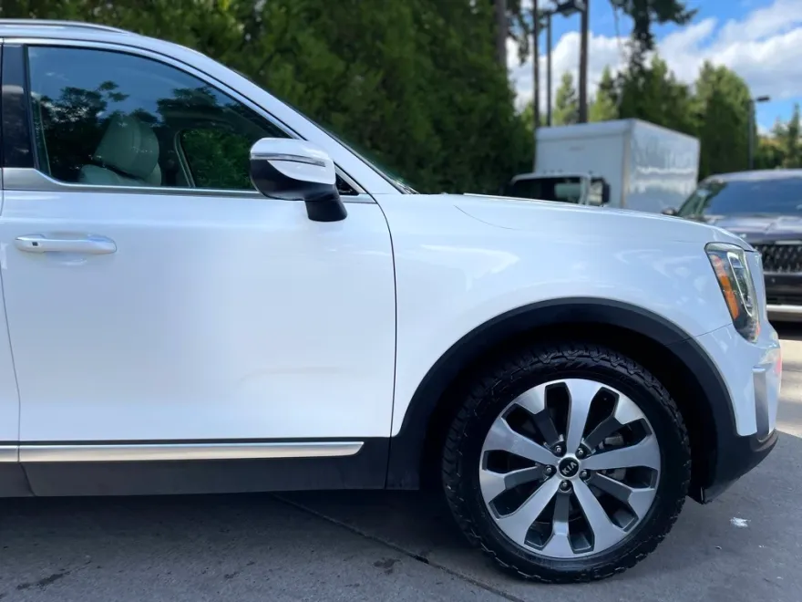 2020 Kia Telluride S photo 1