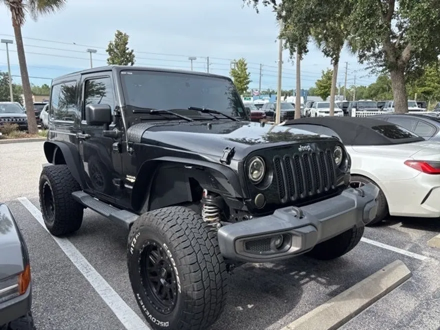 2014 Jeep Wrangler Sahara photo 1
