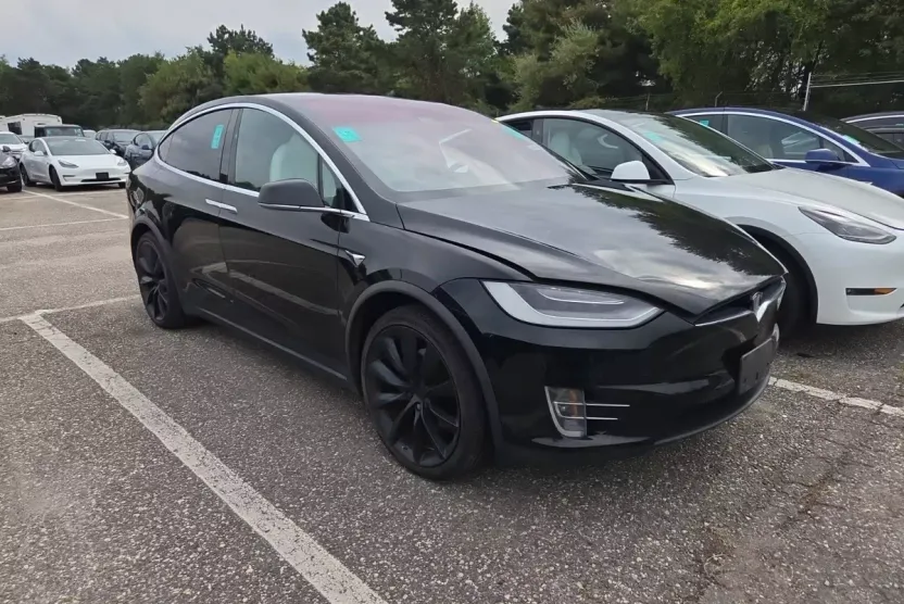 2021 Tesla Model X Long Range photo 1