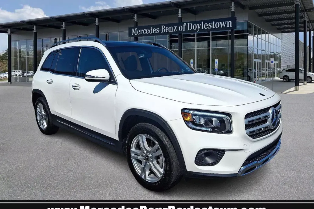 2023 Mercedes Benz GLB 250 4MATIC photo 1