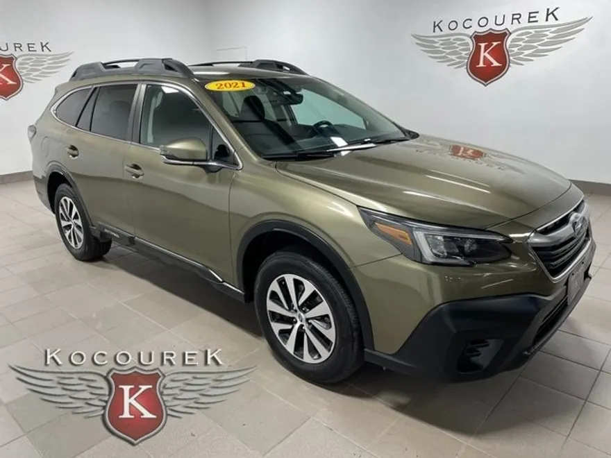 2021 Subaru Outback Premium photo 1